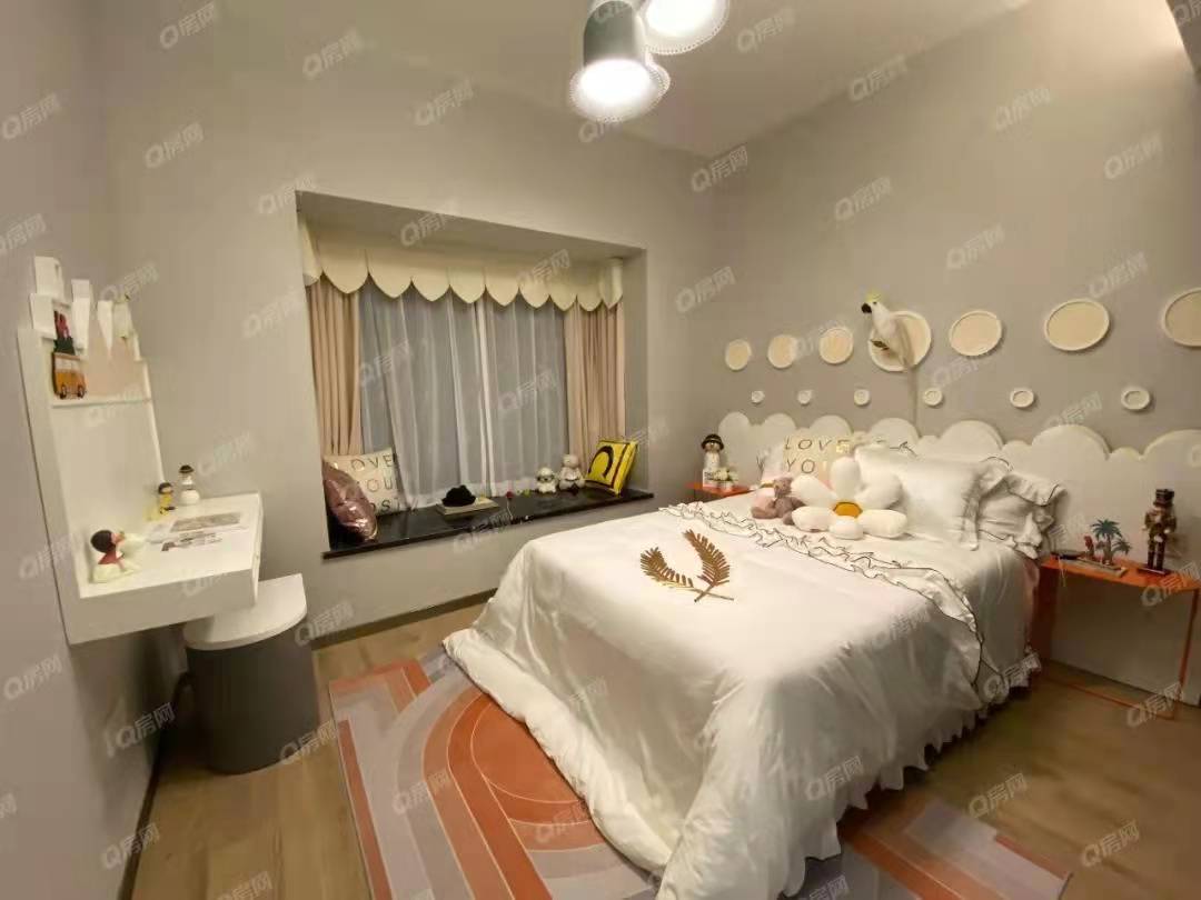 富基云山湖鏡，悅湖花園-均價31000元/平