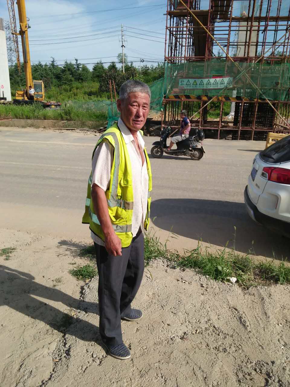 但是我們?cè)诓樘庍^程中發(fā)現(xiàn)大棚是有