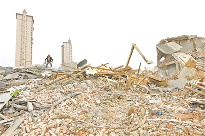 拆卸和建設進度一直吸引著文沖居民的關注